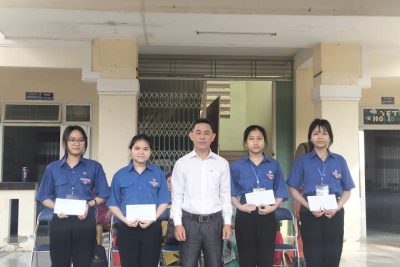 CHÀO CỜ ĐẦU TUẦN – TUYÊN DƯƠNG, KHEN THƯỞNG HỌC SINH XUẤT SẮC